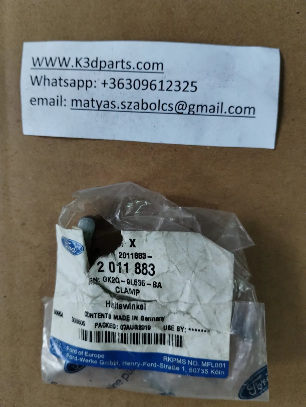 Genuine Ford Fuel Injector Cylinder 3 & 4 Clamp.