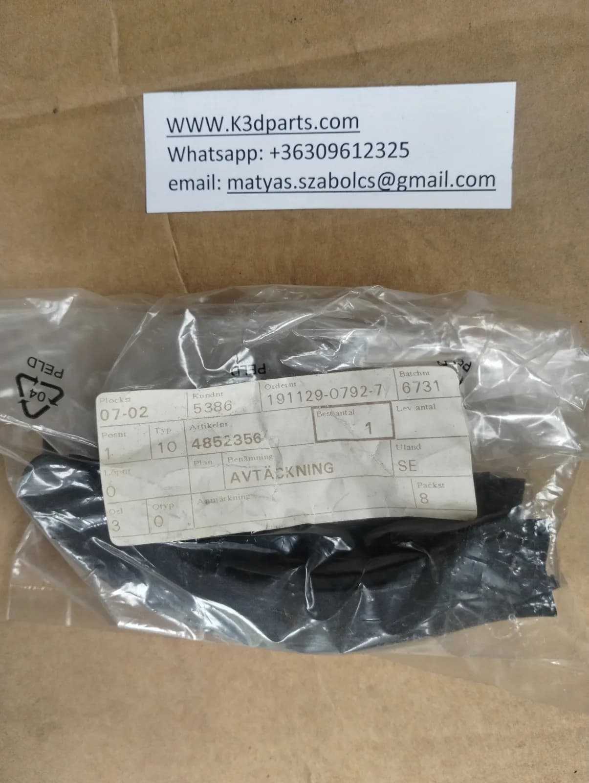 Genuine Saab Cover, Tailgate hinge outer Section. Saab 9-5 (-2010). Part Number: 4852356.