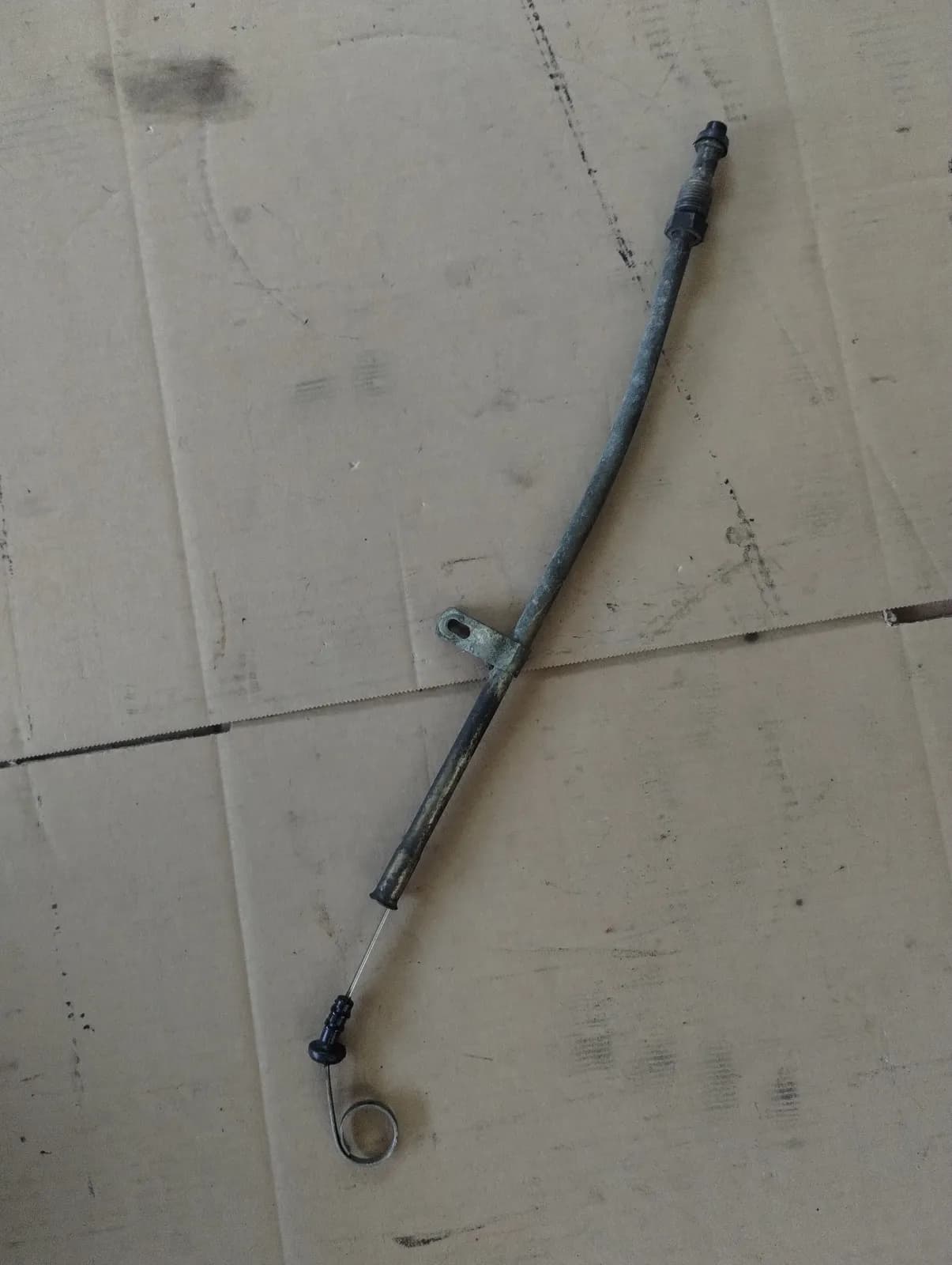 Genuine Maserati Biturbo DIPSTICK. Part number 310420005.