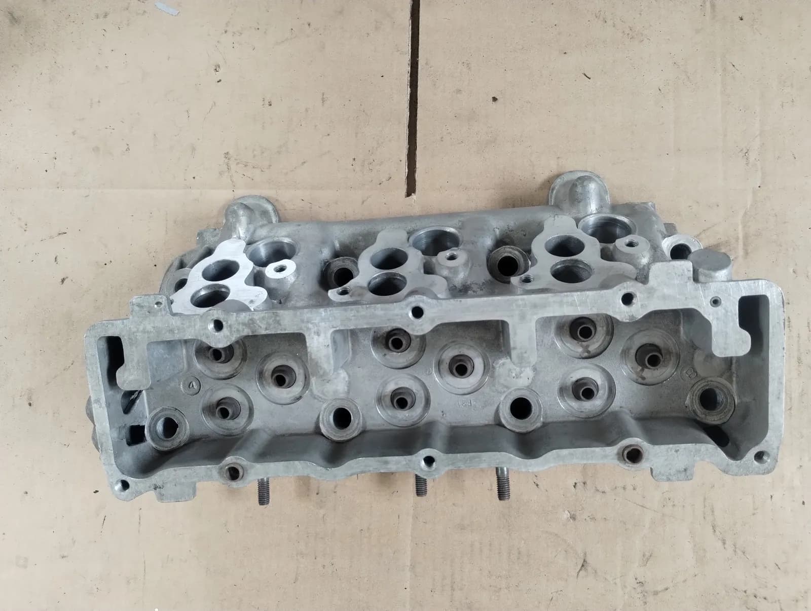 Genuine Maserati Biturbo CYLINDER HEAD.