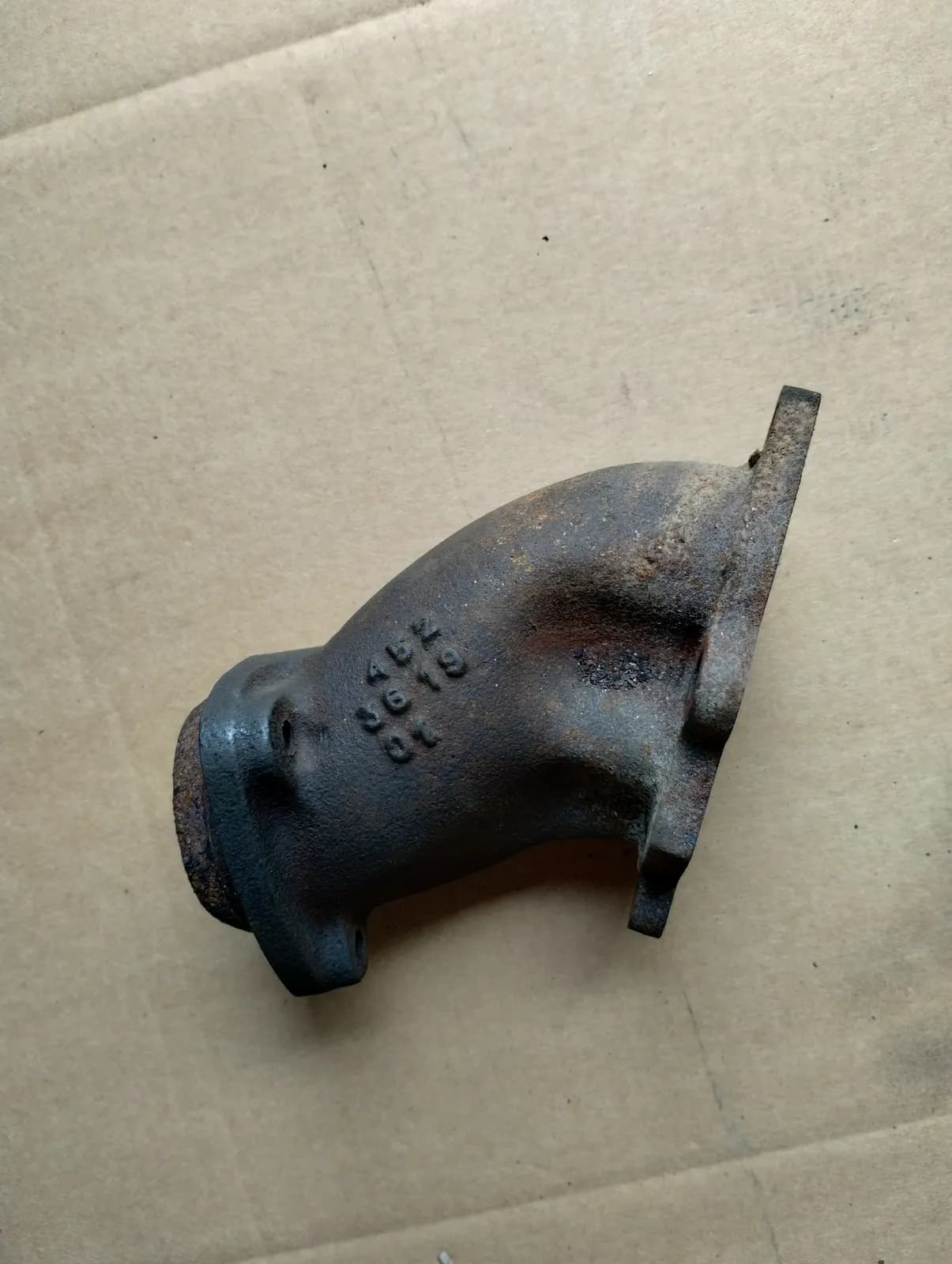 Genuine Maserati Biturbo TURBO MANIFOLD. Part number 452361901.