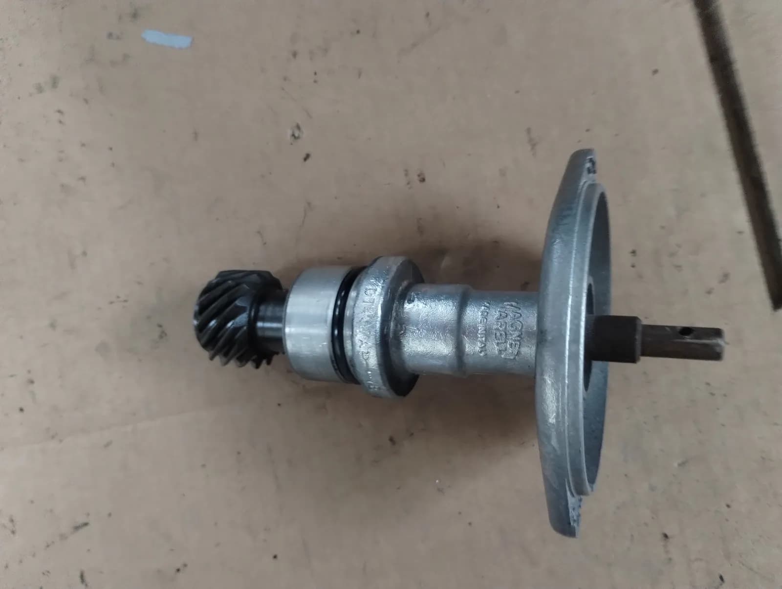 Genuine Maserati Biturbo Distributor gear.