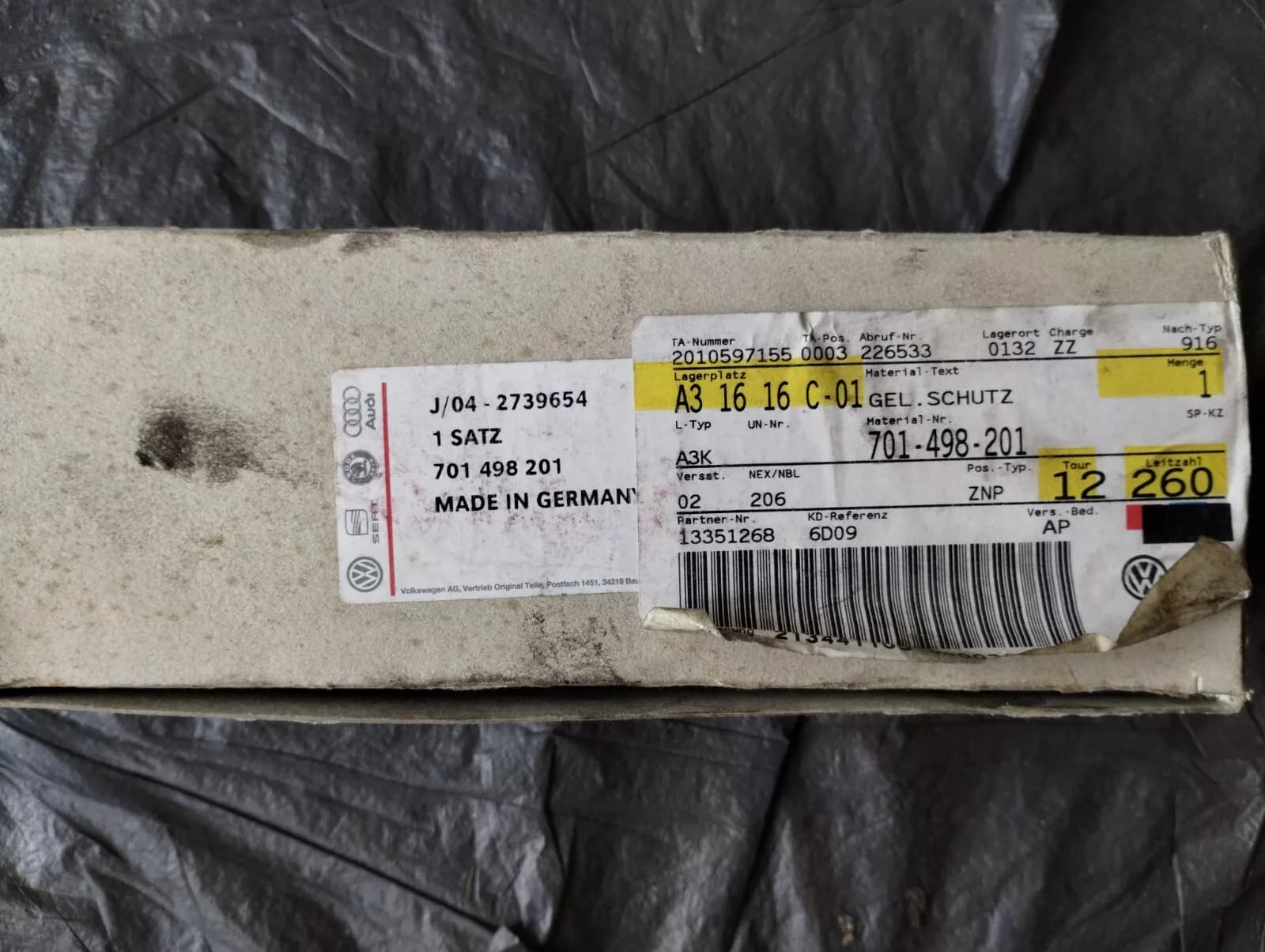 ORIGINAL VW GROUP PARTS, Inner boot kit No: 701498201