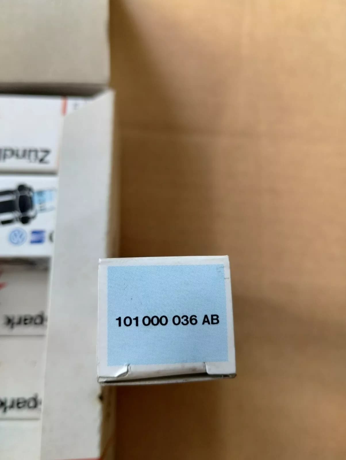 Genuine VW, AUDI Spark plug 4 pcs Nr: 101000036AB