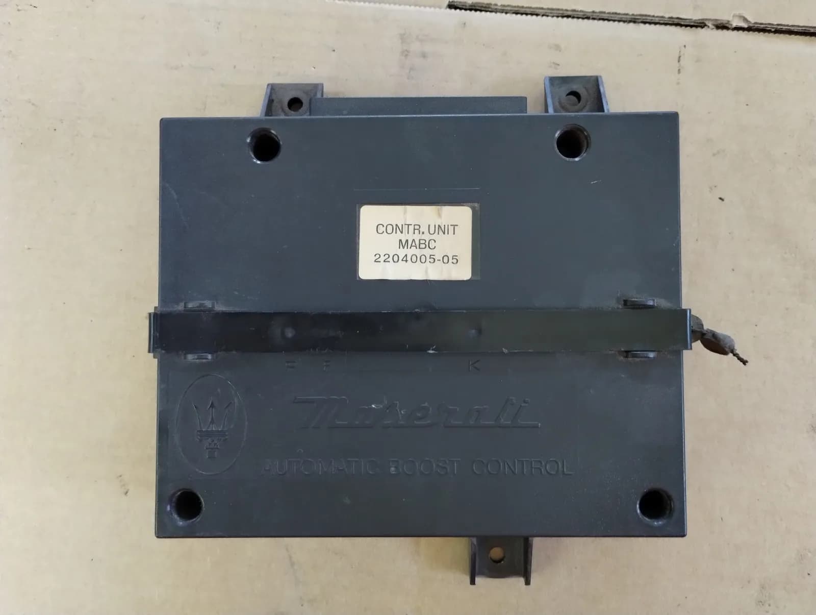 Genuine Maserati 84-87 BiTurbo Automatic Turbo Boost Control Unit. Part number 313320162, 2204005-05.